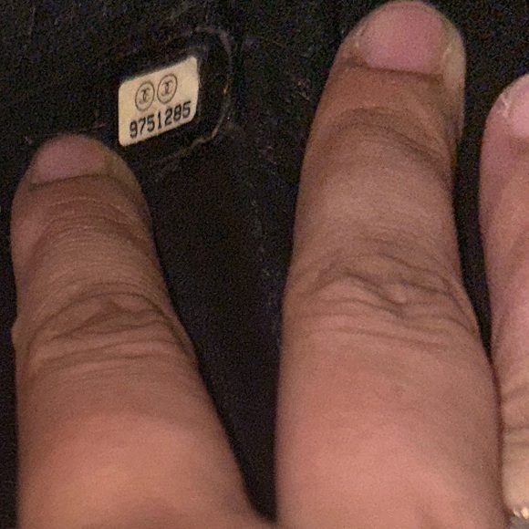 Chanel CC Timeless Medallion Tote - Picture 6 of 13